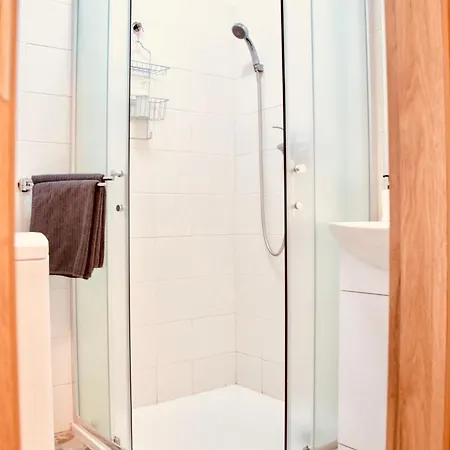 Apartament Zarohem 2 Bedrooms In Center With Balcony *
